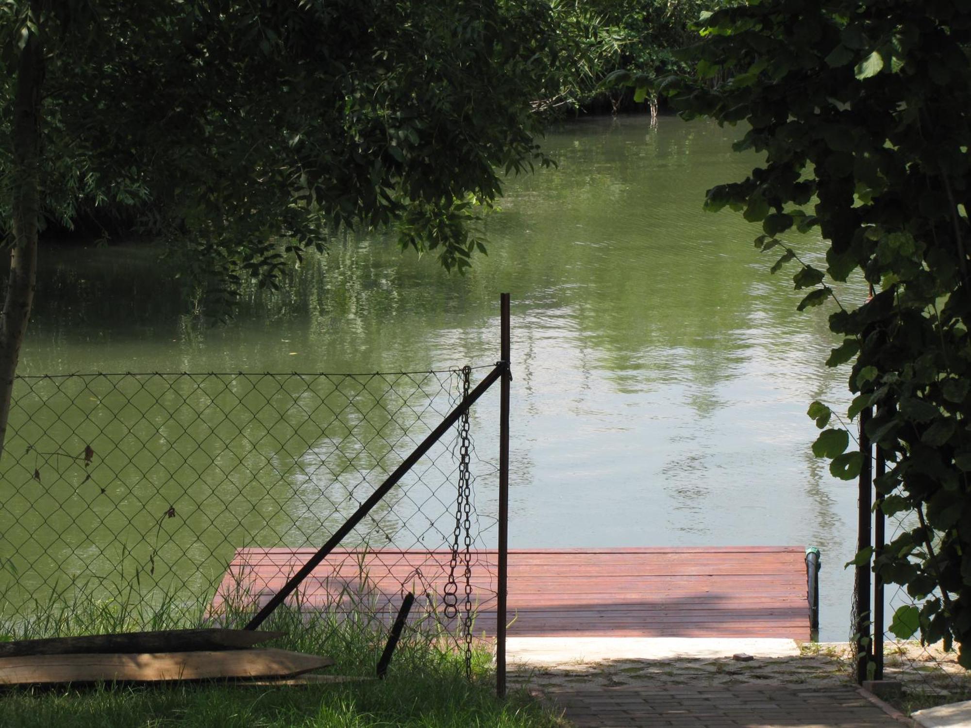 Gyoengyhaz Nyaralo Villa Gyomaendrőd Exteriör bild
