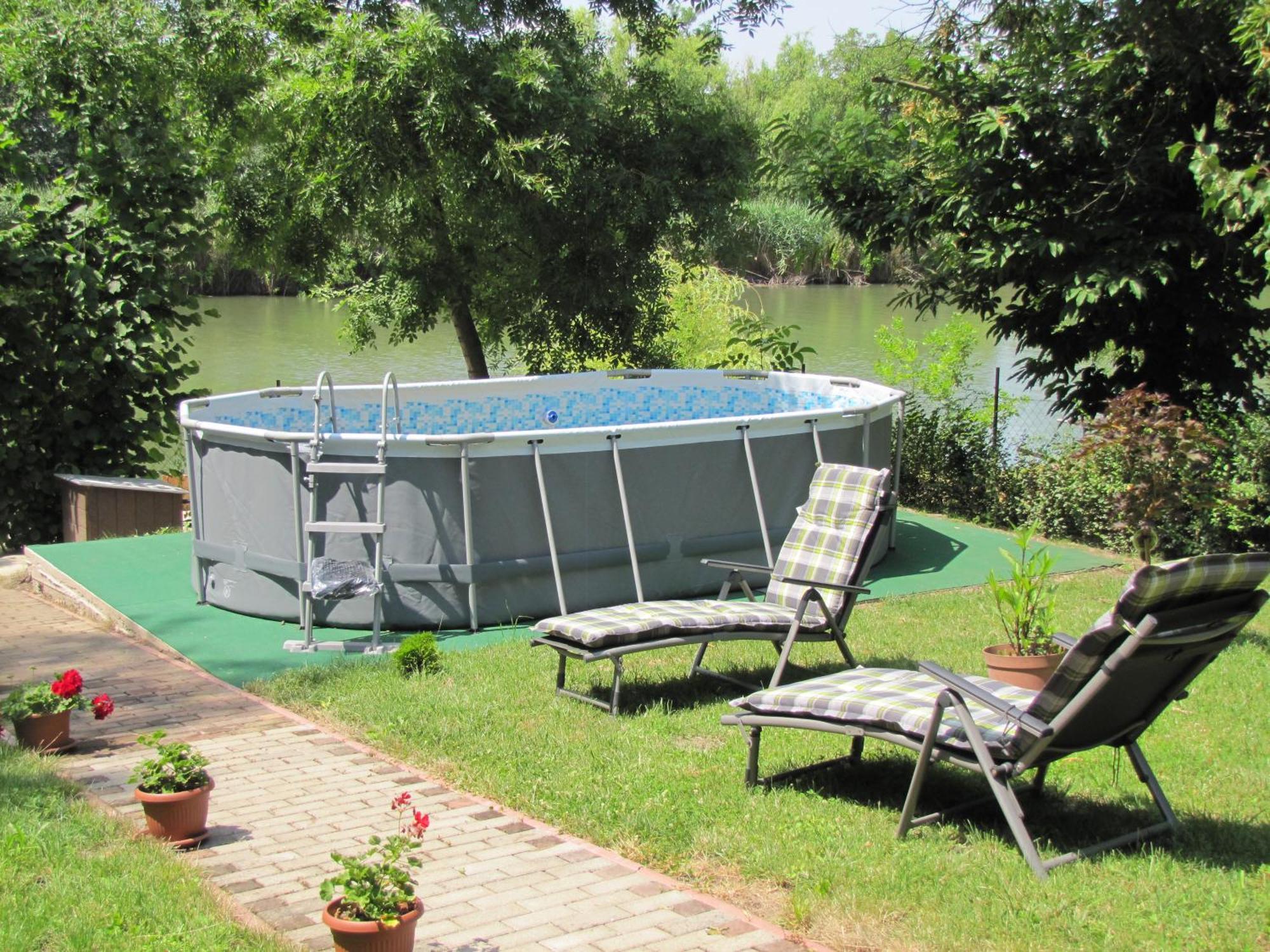 Gyoengyhaz Nyaralo Villa Gyomaendrőd Exteriör bild