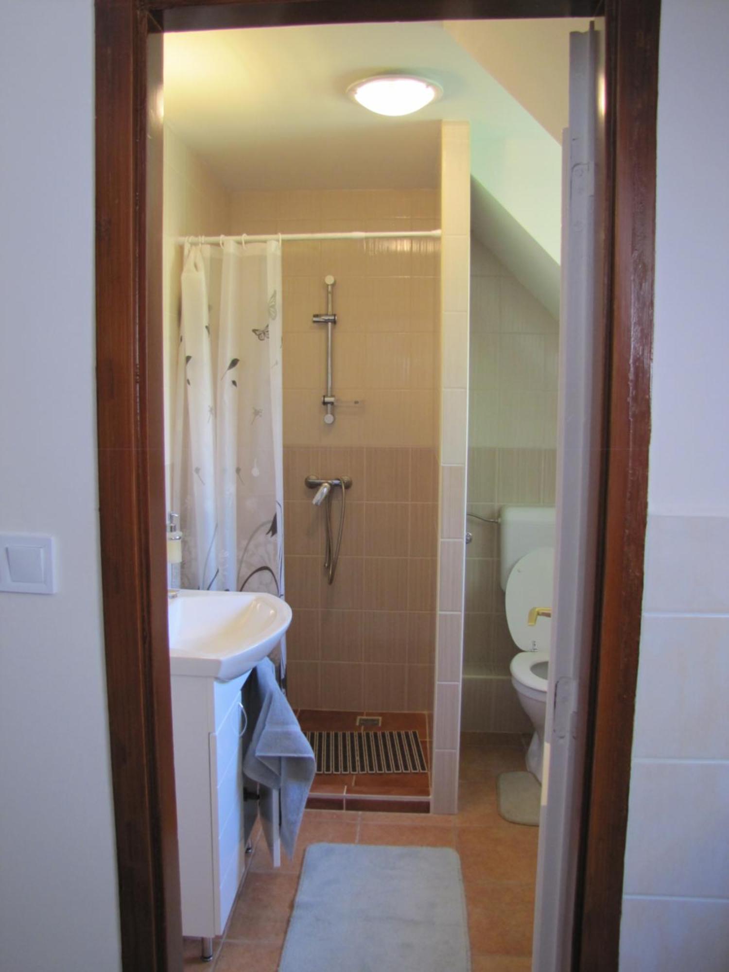 Gyoengyhaz Nyaralo Villa Gyomaendrőd Exteriör bild