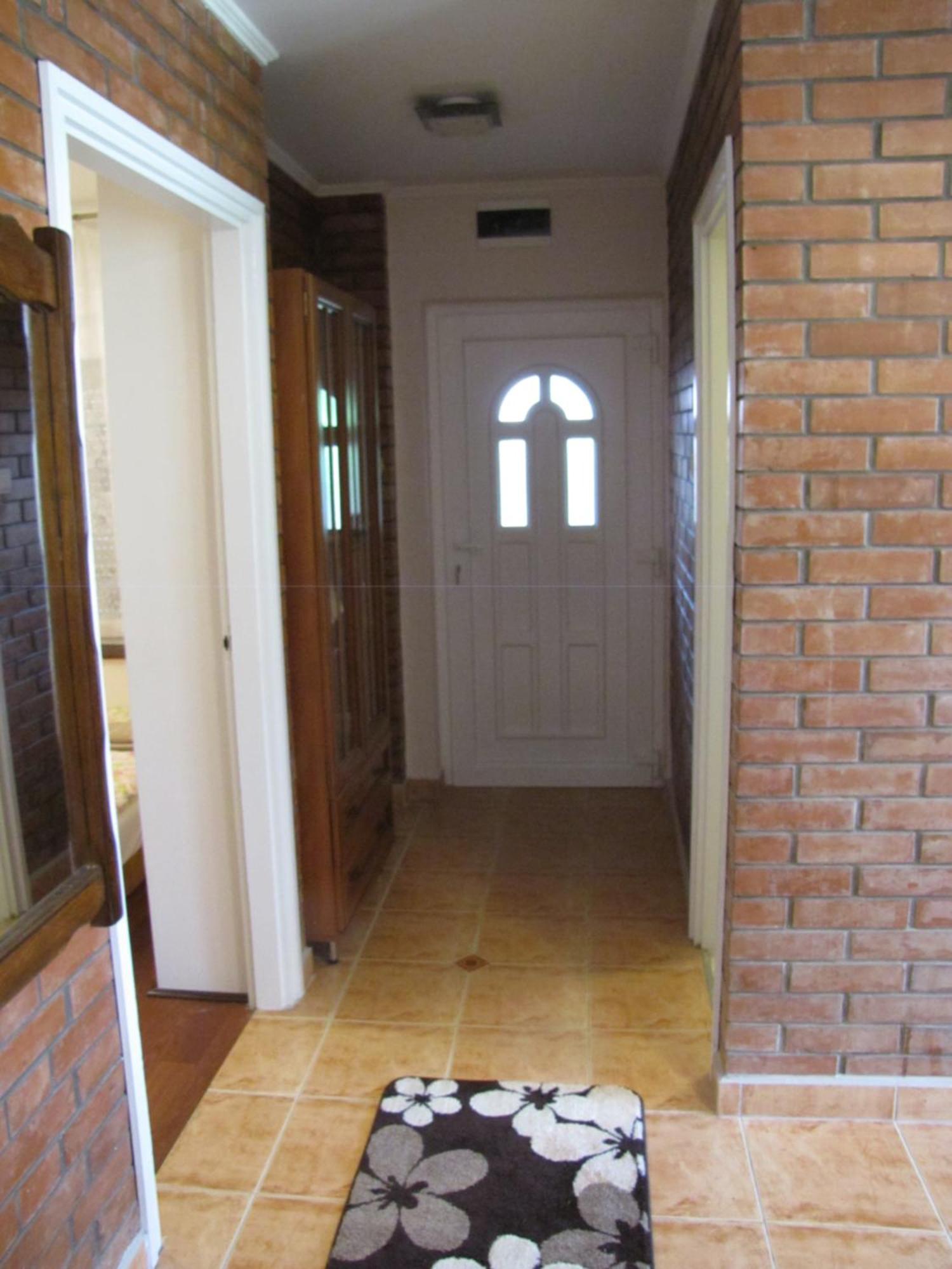 Gyoengyhaz Nyaralo Villa Gyomaendrőd Exteriör bild
